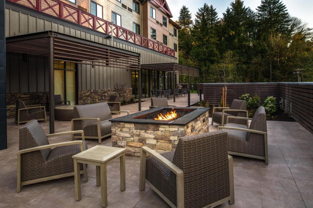 Courtyard By Marriott Olympia Hotell Exteriör bild
