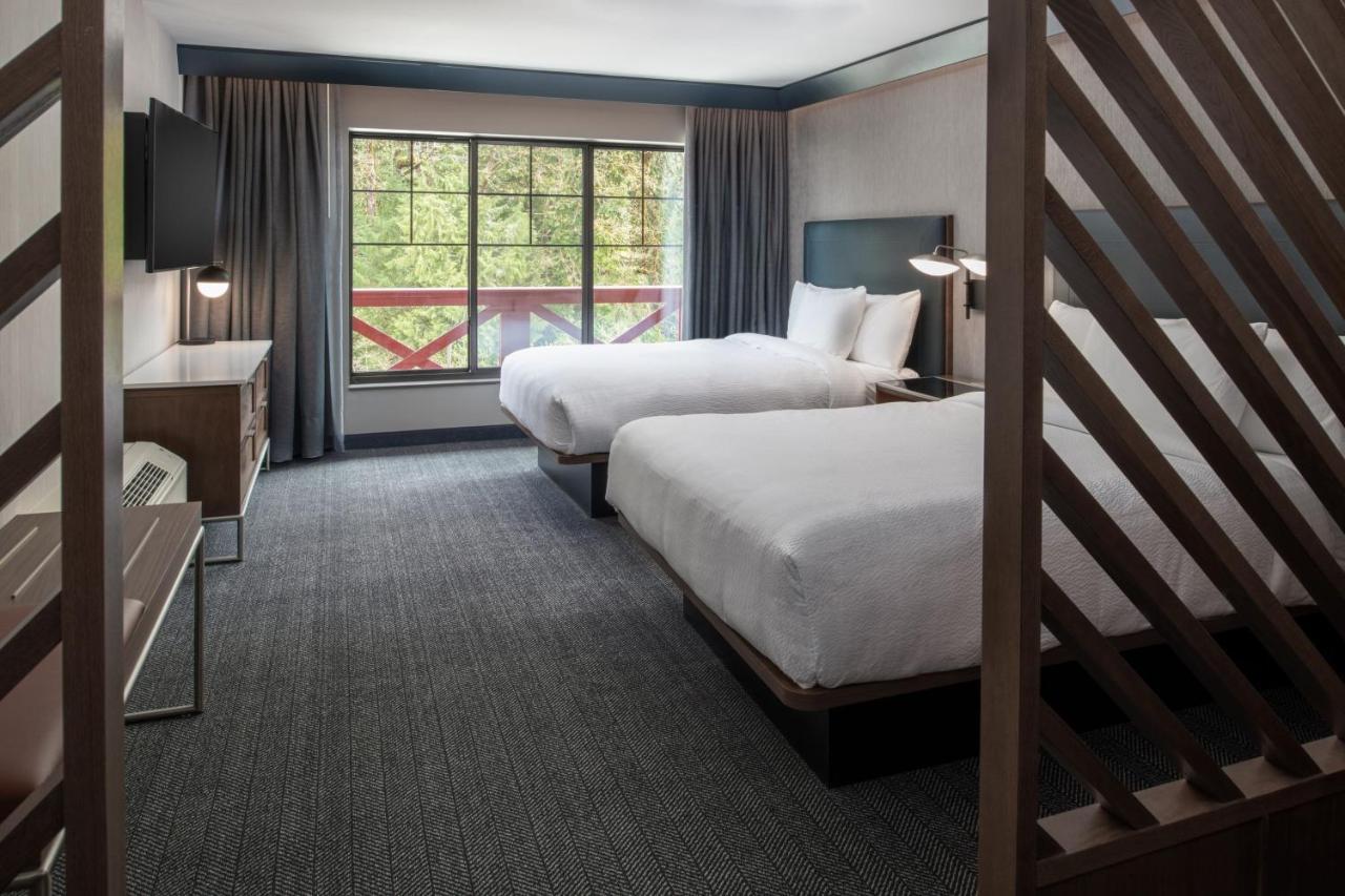 Courtyard By Marriott Olympia Hotell Exteriör bild
