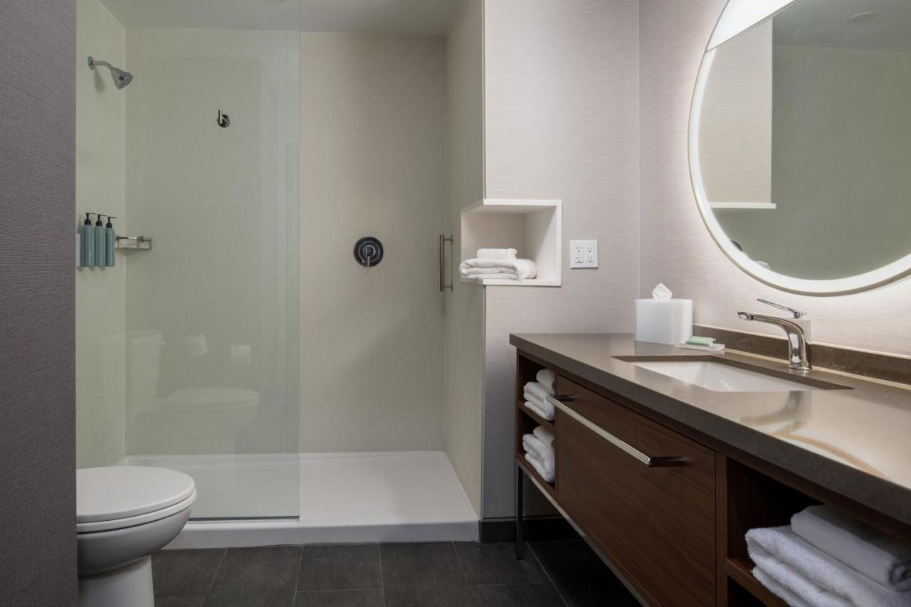 Courtyard By Marriott Olympia Hotell Exteriör bild